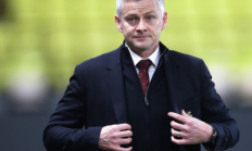 阿莫林下课后不到24小时索帅就接到曼联电话，回应称有意向