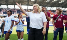 海耶斯：在女足世界杯之前，USWNT进入了“下一阶段”