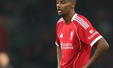 本特：伊萨克急于证明自己比埃基蒂克更优秀，他不应该再获得机会